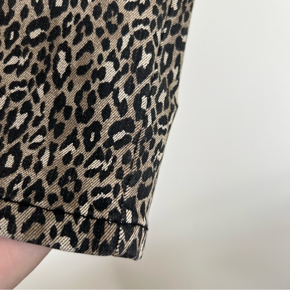 Chicos Leopard Print Pull On Pants Women’s Size 8 Stretch - Picture 9 of 16